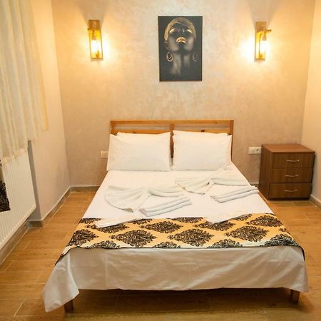 Gold Rose Apart Appartement Istanboel Buitenkant foto